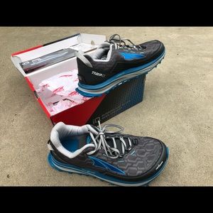 Altra Timp IQ Women’s Trail Shoes size 7.5